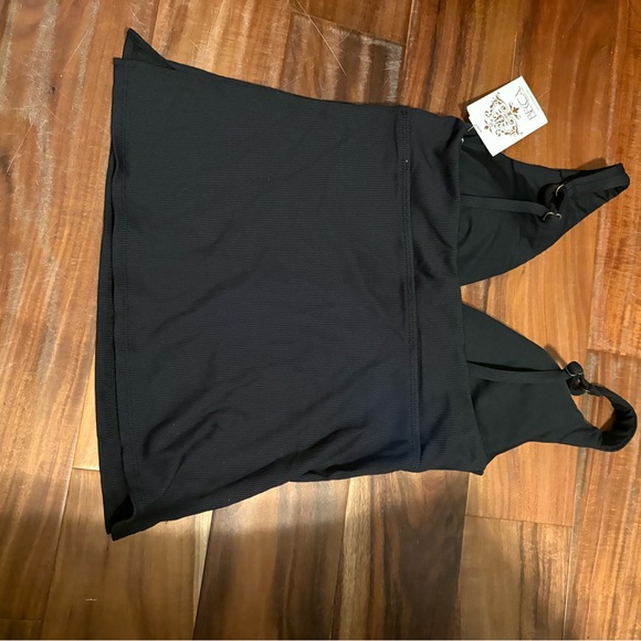 BECCA by Rebecca Virtue Black Ribbed Tankini Swim Top Removable Cups NWT L - Picture 2 of 4